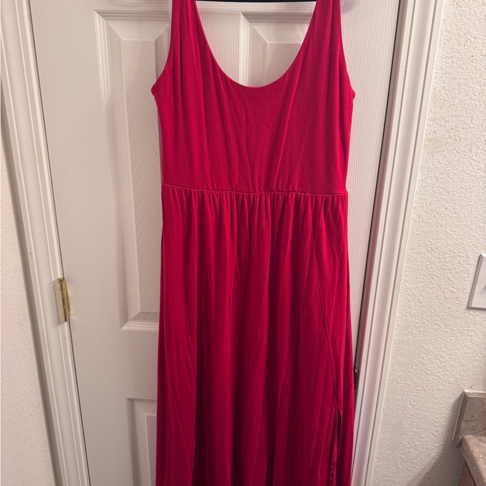 Scoop Neck Stretch Midi Dress